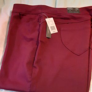 Napa Valley - Burgundy - size 20 short